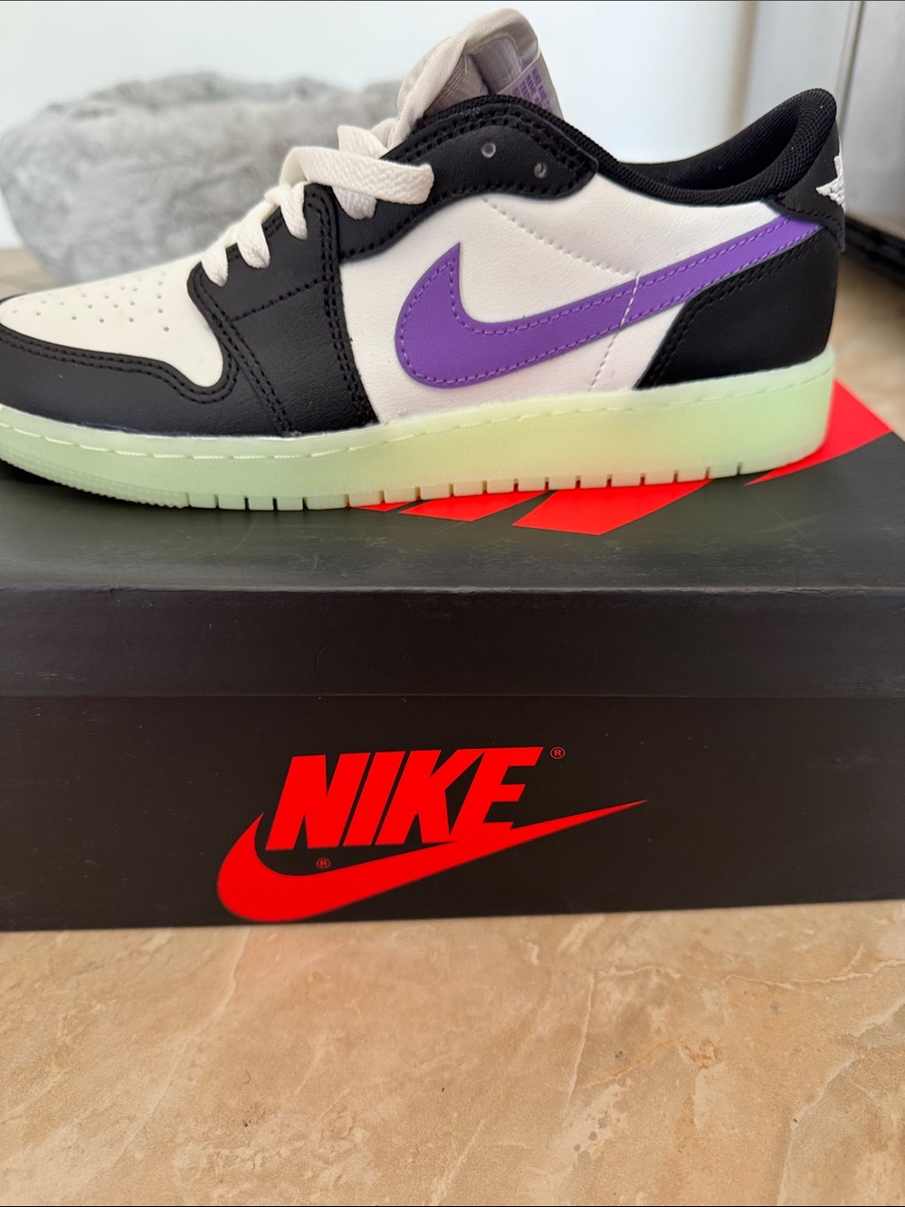Nike Kids Low-Top Sneakers in Black, White and Purple with Glow Sole